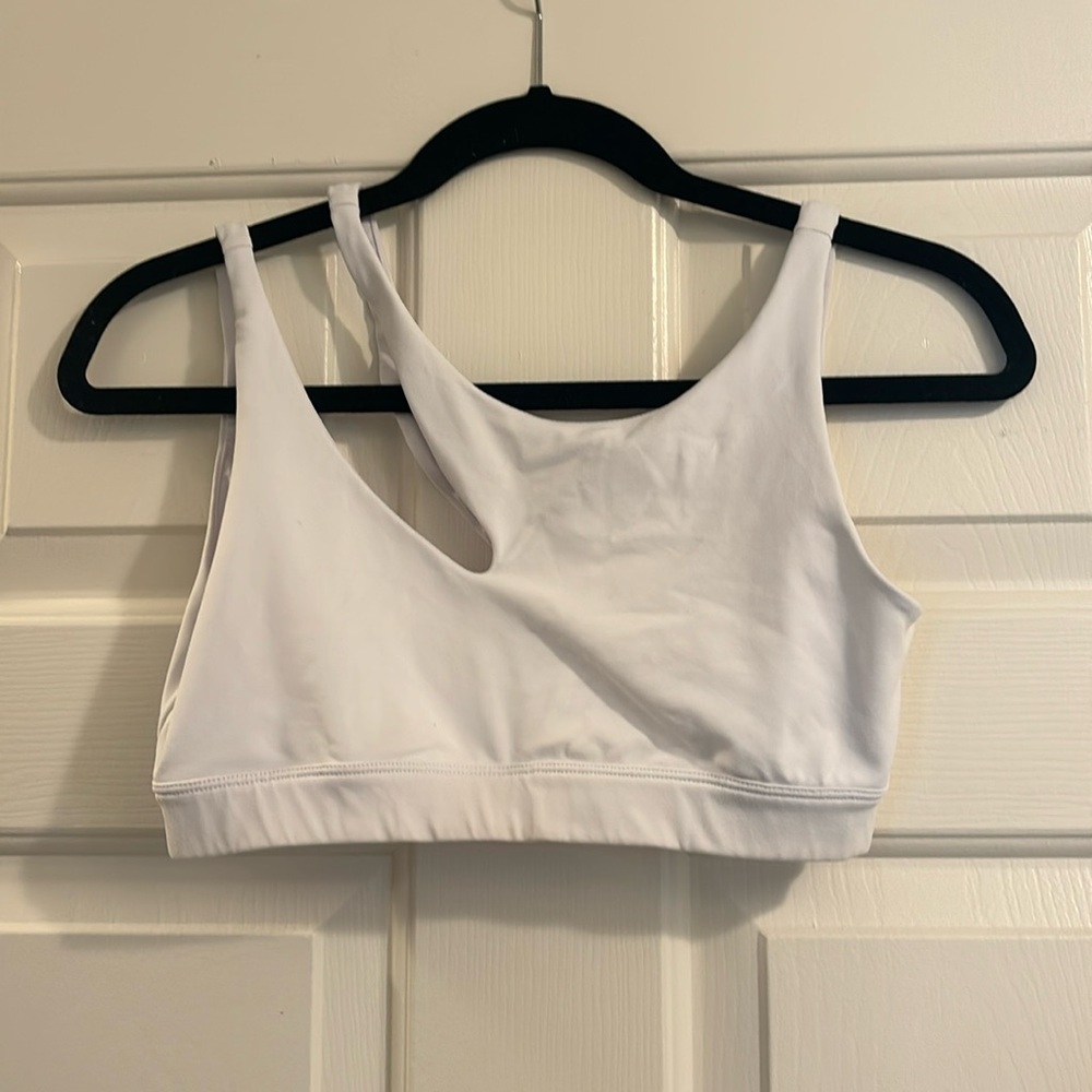 Alo yoga sports bra